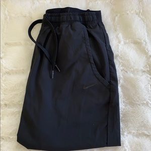 Nike Capri Windbreaker Pants
